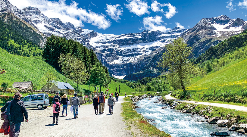 絶景のピレネー山脈とアンドラ公国