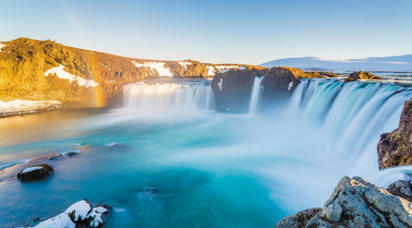 【Dコース】陽光降りそそぐ初夏のアイスランドクルーズ
