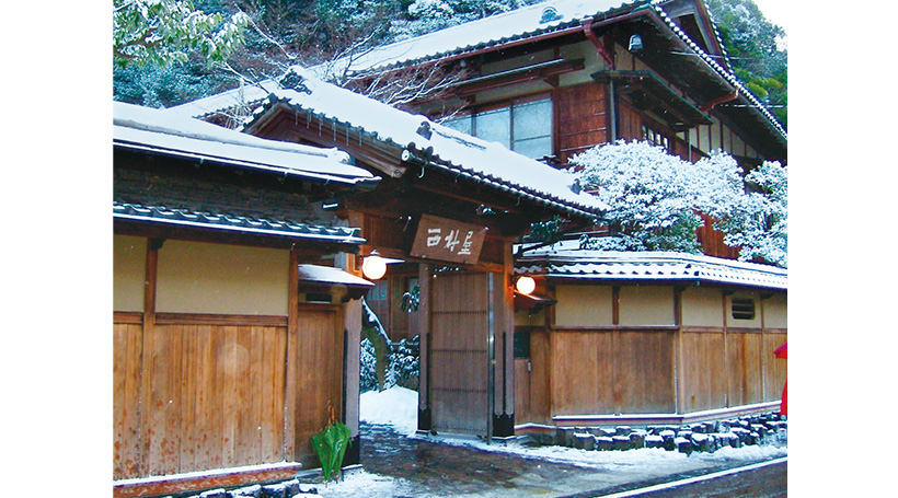 城崎温泉「西村屋本館」松葉がにと「仁和寺」非公開域特別拝観