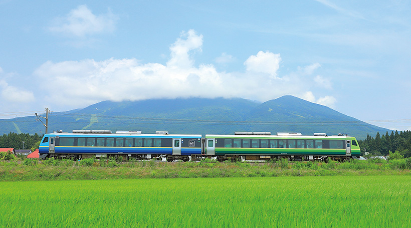 【Aコース】雄大な自然の景色を走る「あいづSATONO」会津鉄道「お座トロ展望列車」