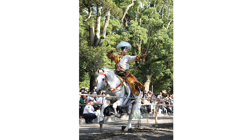 日光東照宮秋季大祭「神事流鏑馬」と奥日光・紅葉の滝めぐり