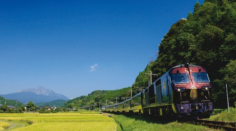 週末を利用し、ななつ星1泊2日 「くじゅうコース」の旅