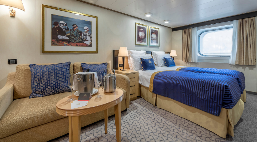 ブリタニア・クラス　海側窓・シャワー付客室（約17㎡）