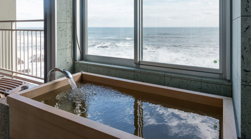 里海邸 金波楼本邸