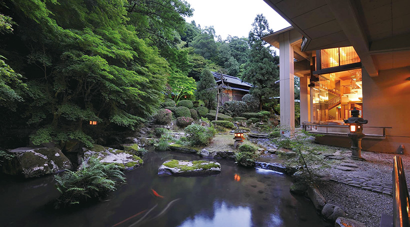依山楼岩崎