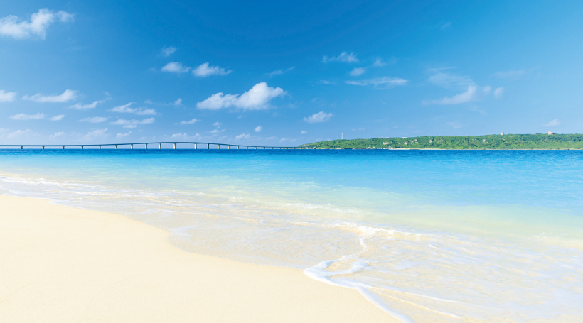 東洋一と称えられる「与那覇前浜ビーチ」